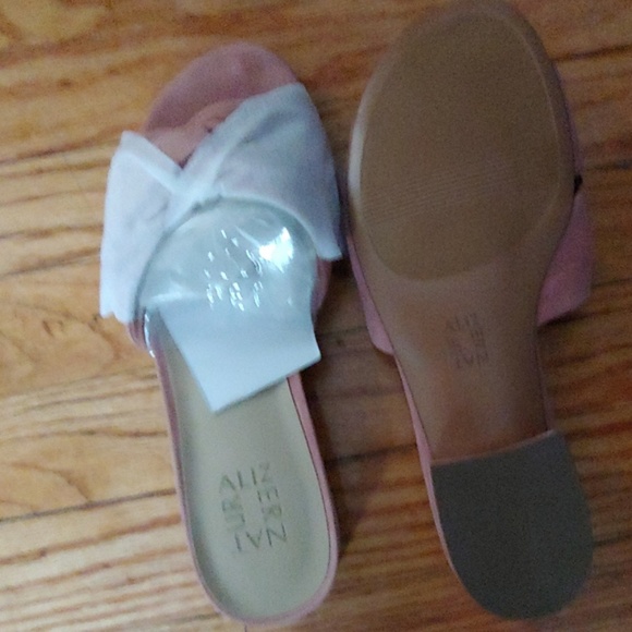 Shoes brand new with original box 30 by 12 by 11 C - Picture 4 of 4